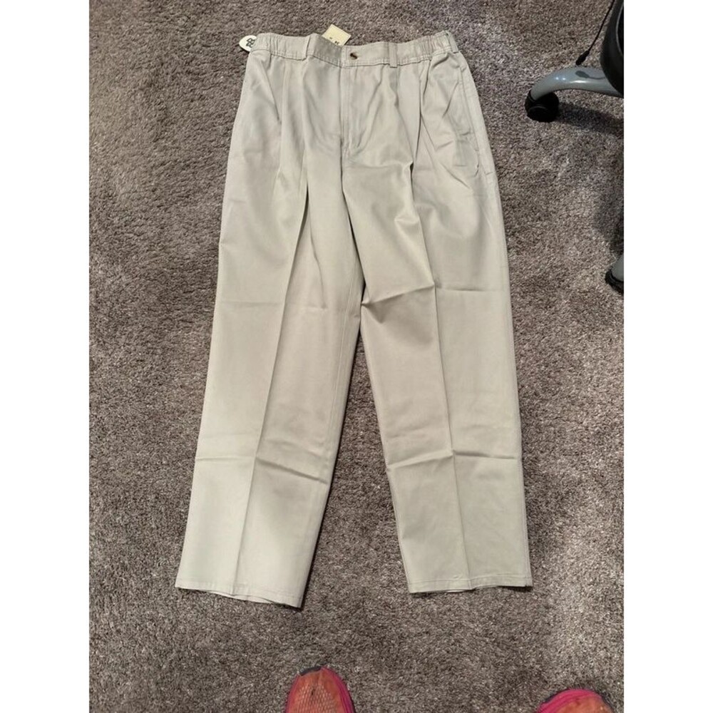 Bugle boy side cinch no wrinkle khakis size 36